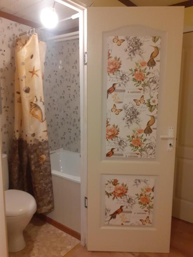 Avotu Stabu Private Flats In A Separate House For One Or Couple Riga Buitenkant foto