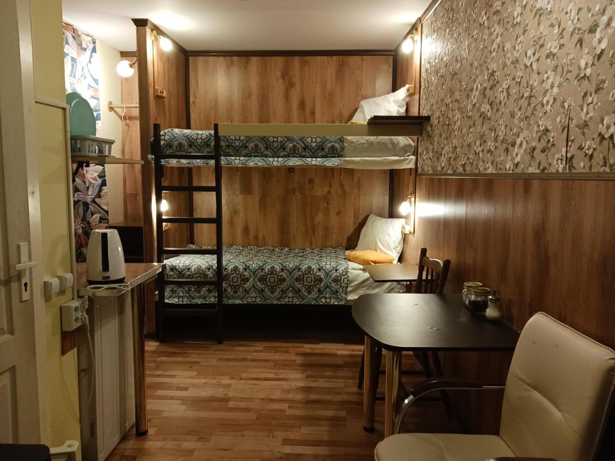Avotu Stabu Private Flats In A Separate House For One Or Couple Riga Buitenkant foto